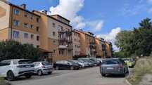 Ładna, duża kawalerka, Osiedle Muzyków, 1.piętro, balkon, parking