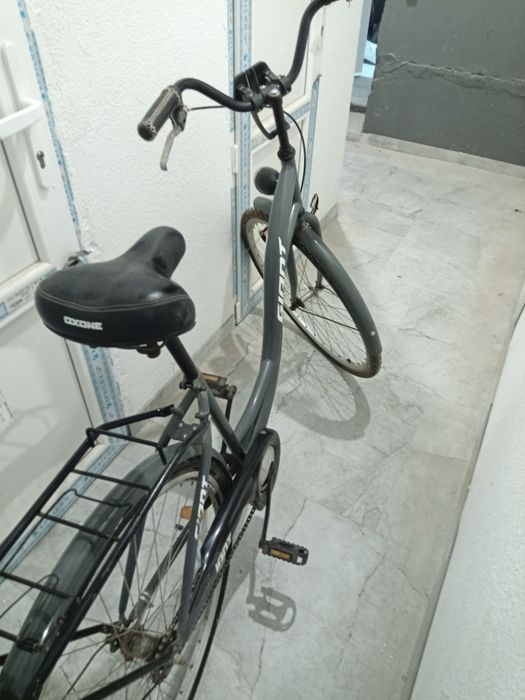 Велосипед городской Giant.