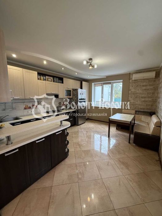 Будинок, 2пов. Гарний стан. смт Калинівка, Броварський район