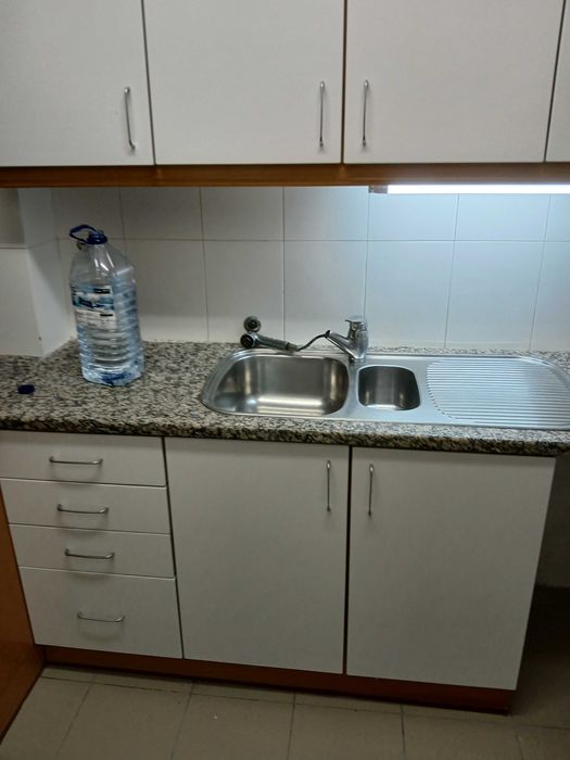 Armários de cozinha completo