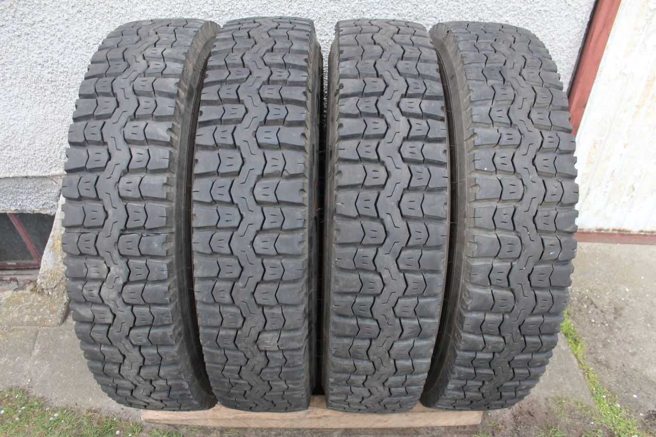 4x Pirelli TH25 10R22,5 10 R 22,5 10R22.5 14,5 mm