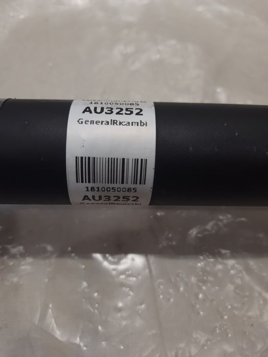 Привідний вал, полуось Skoda Octavia Tour 1.9/2.0 1996 - 2010