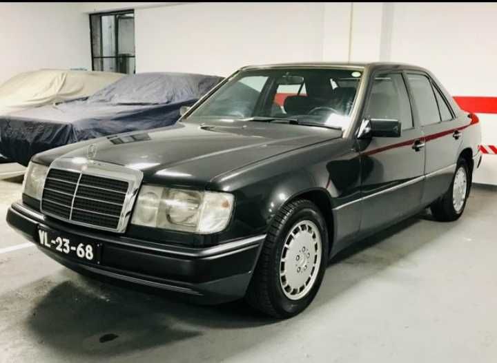 Mercedes Benz 200E (clássico certificado)