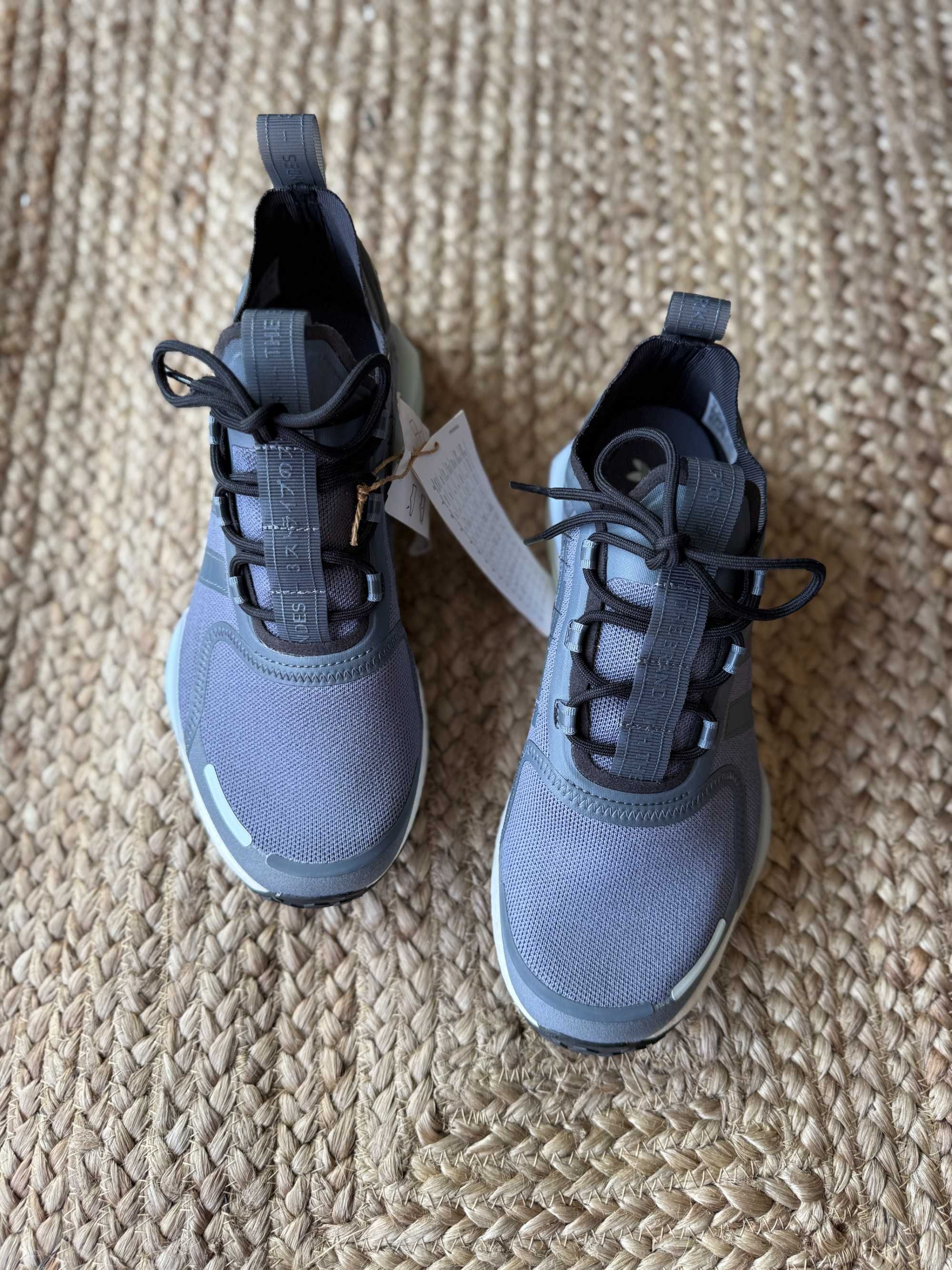 Кросівки чоловічі дуже зручні на ADIDAS NMD V3 нові 42.5 див інші огол