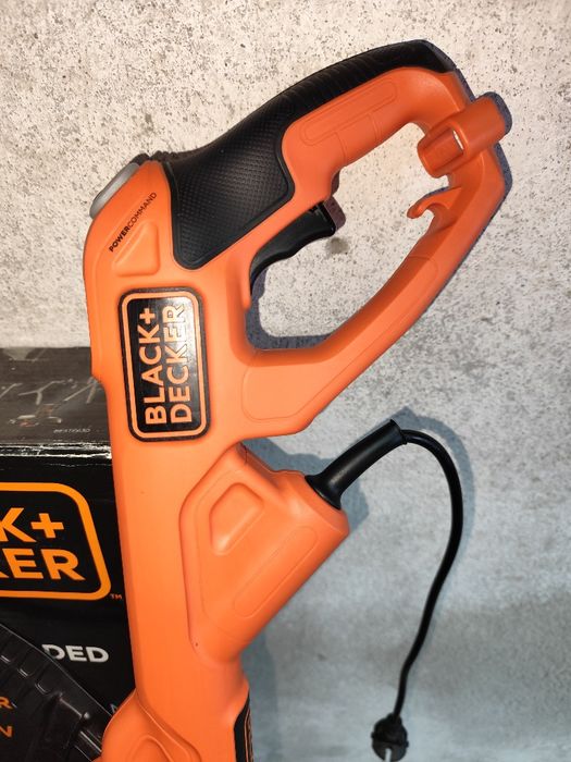 Aparador relva Black & Decker 550W (COMO NOVO)