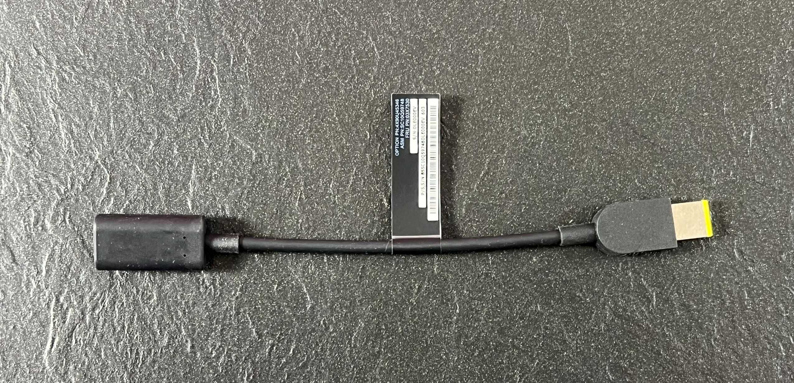 Lenovo 4X90U45346 przejściówka USB-C Slim-tip Czarny