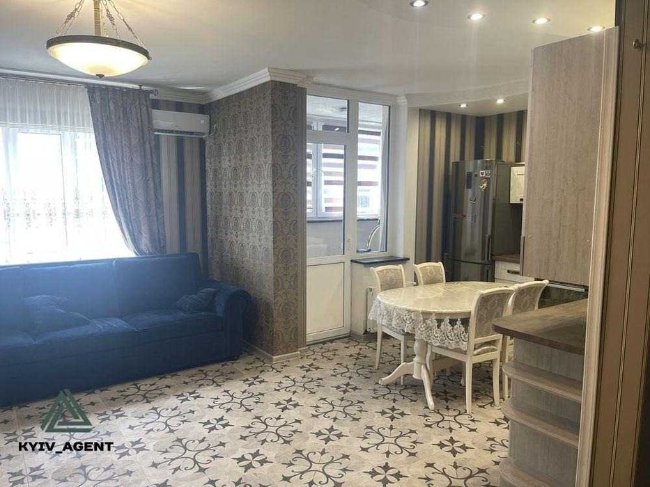 Видова 3-кімнатна (Студія + 2 окремі спальні) по вул. Урлівська, 23В