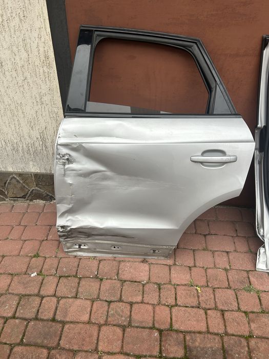 Двері до автомобіля ауді Q3 2012-2018 рік передні і задні ліві