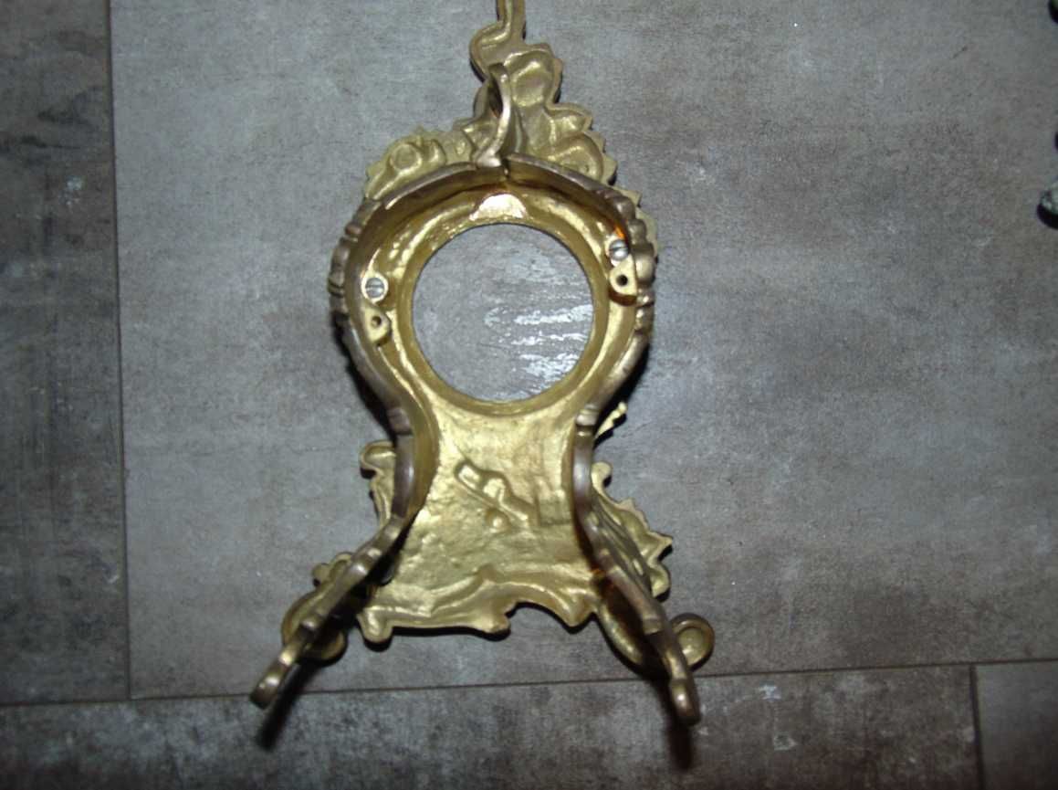 Stara mosiężna obudowa zegara wys.24,5 cm.