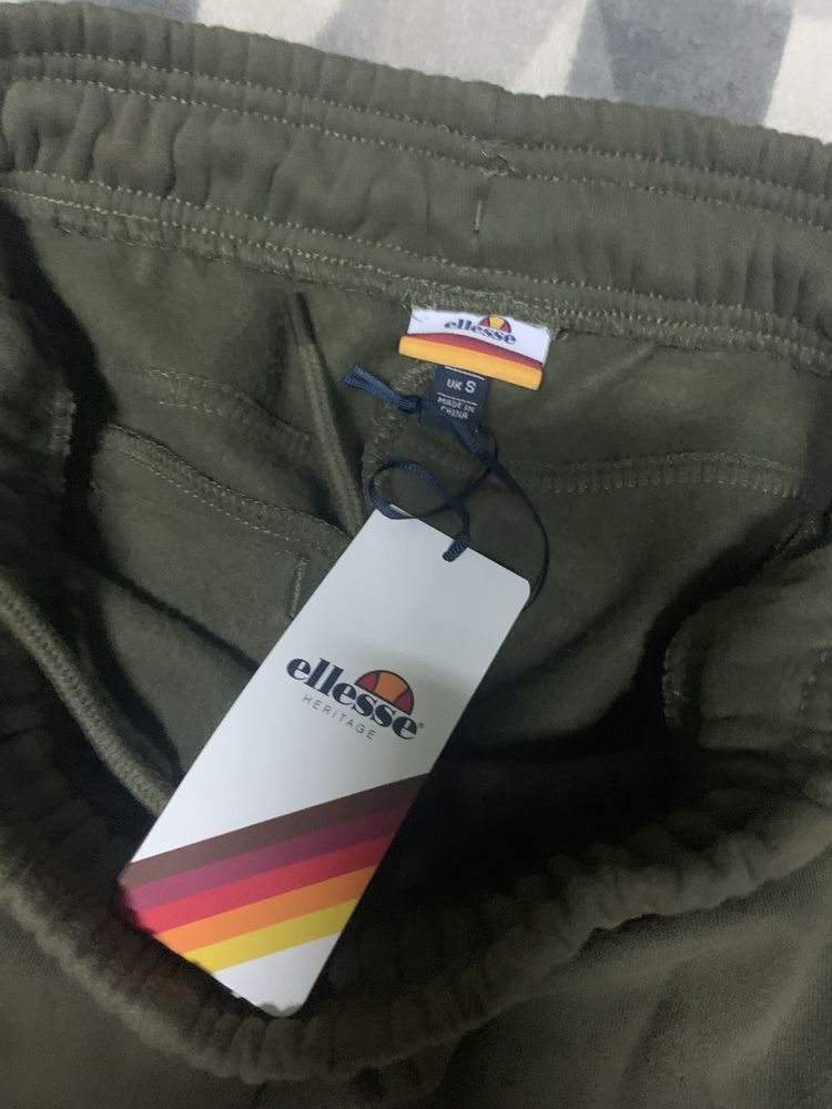 Штани Ellesse нові