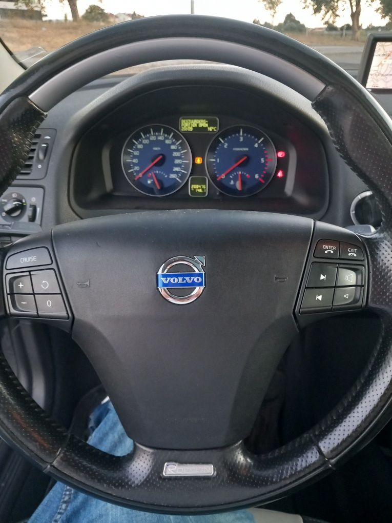 Volvo C30 2.0 D4 R-Design