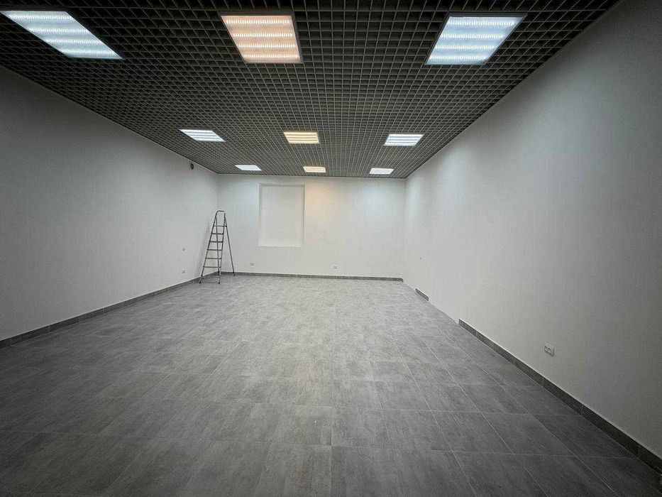 Оренда приміщення вільного призначення вул. Любомира Гузара