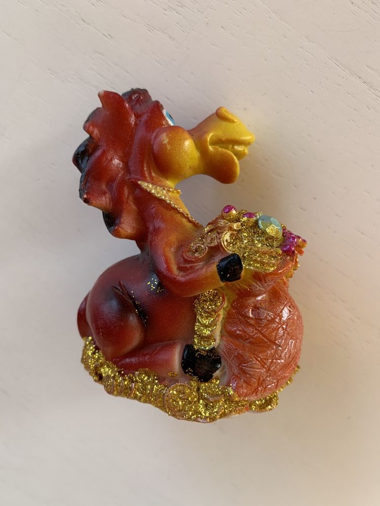 Фигурка коллекционная Лошадка, Пони, статуэтка Конь с деньгами