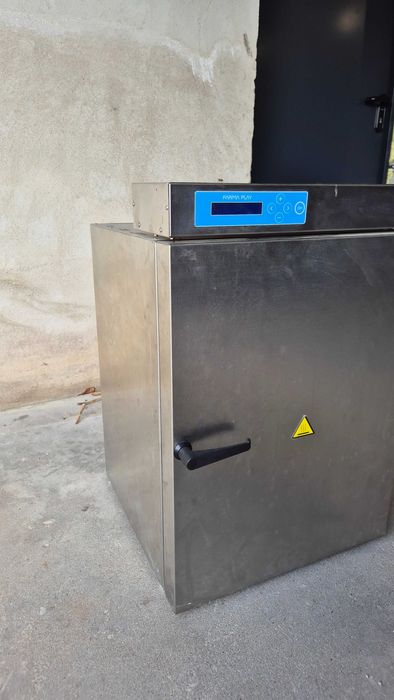 Sterylizator suszarka Labo Play FP-50W – używany, sprawny