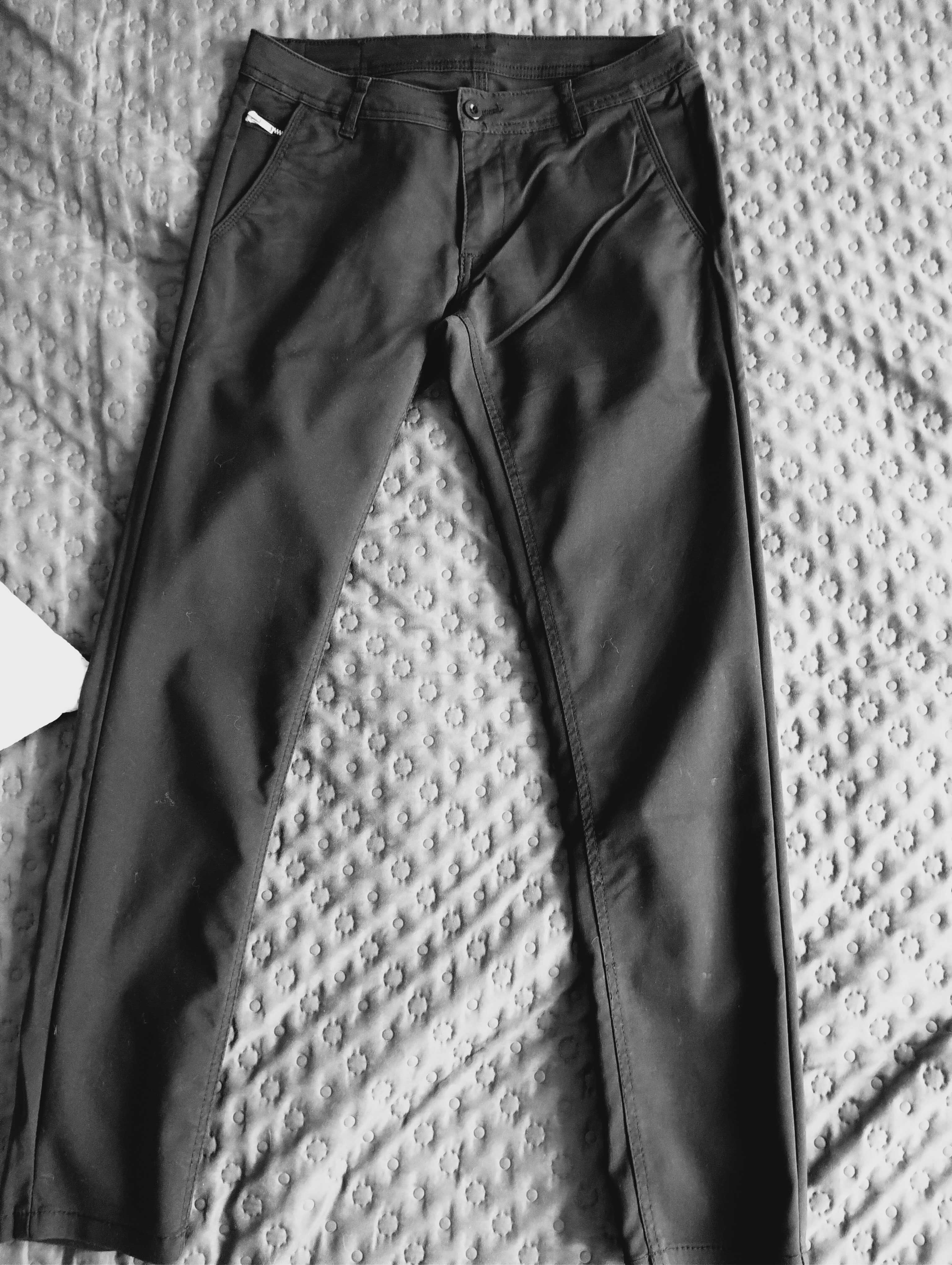 Spodnie materiałowe czarne damskie