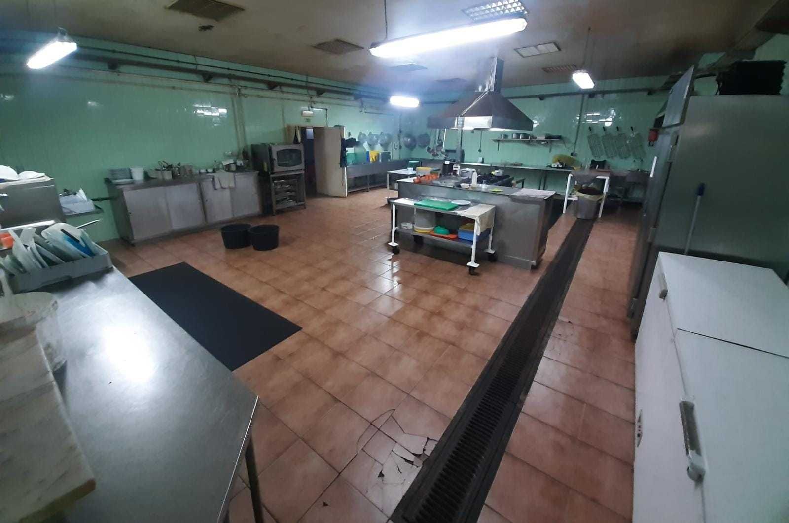 Restaurante, bar ativo, venda trespasse do negocio, nova gerência