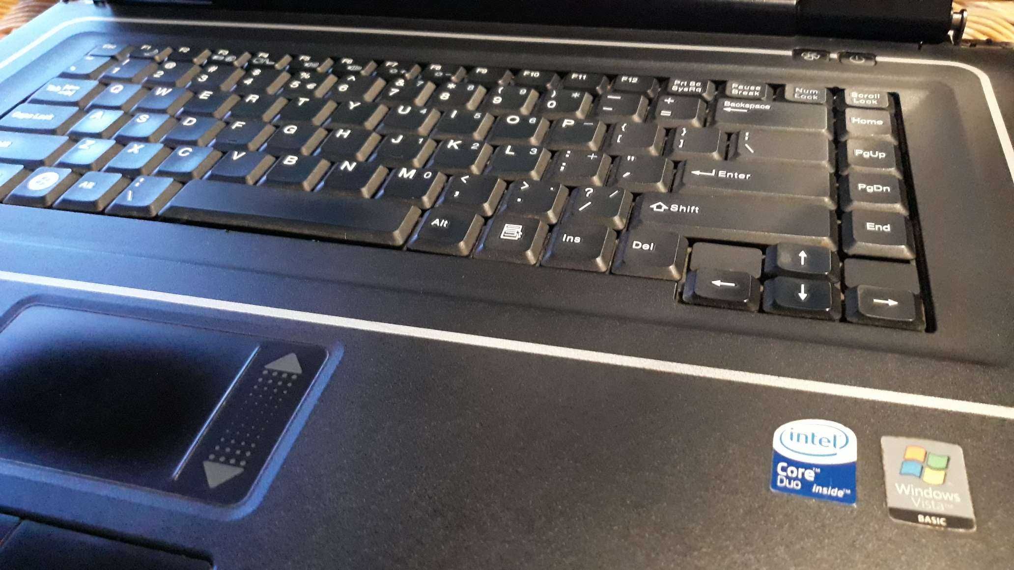 Laptop Duzy 17 cali  na Intelu