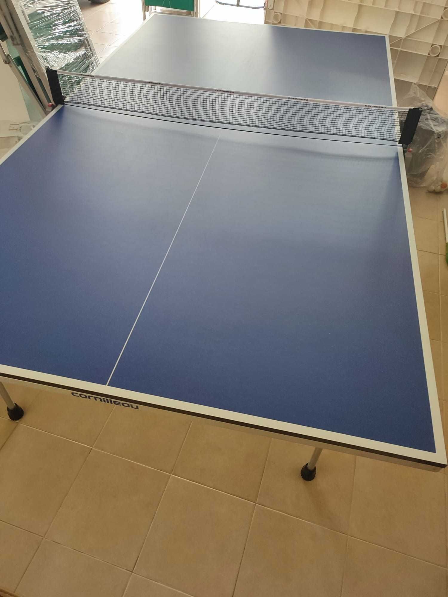 Mesa ping pong de interior da marca Cornilleau como nova