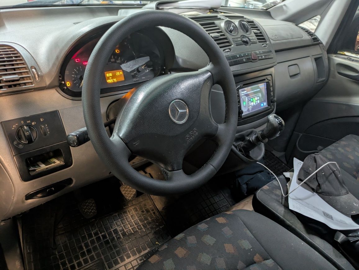 Mercedes Vito 111