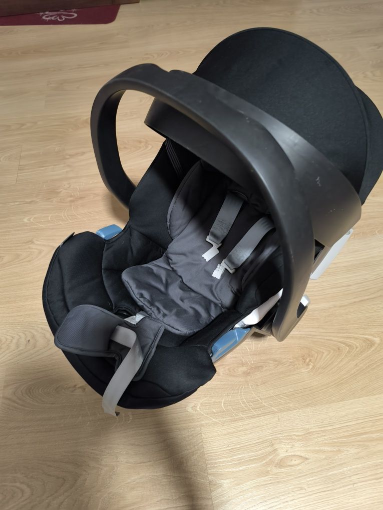 Fotelik samochodowy dla dziecka Cybex Aton 4 0-13kg po jednym dziecku