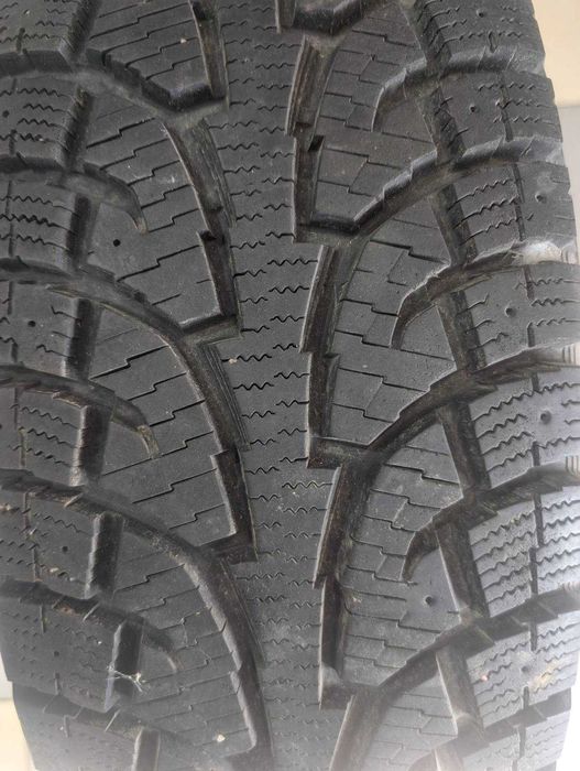 резина зима 265-70 R 17  HANKOOK