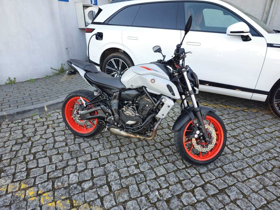 Yamaha mt 07 35kw de 2020 com 9mil klm