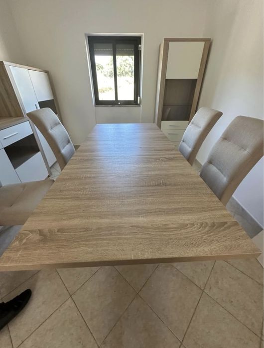 Mesa de jantar extensivel + cadeiras