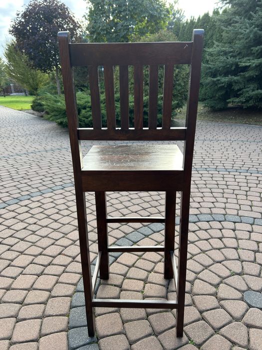 Hoker z drewna egzotycznego