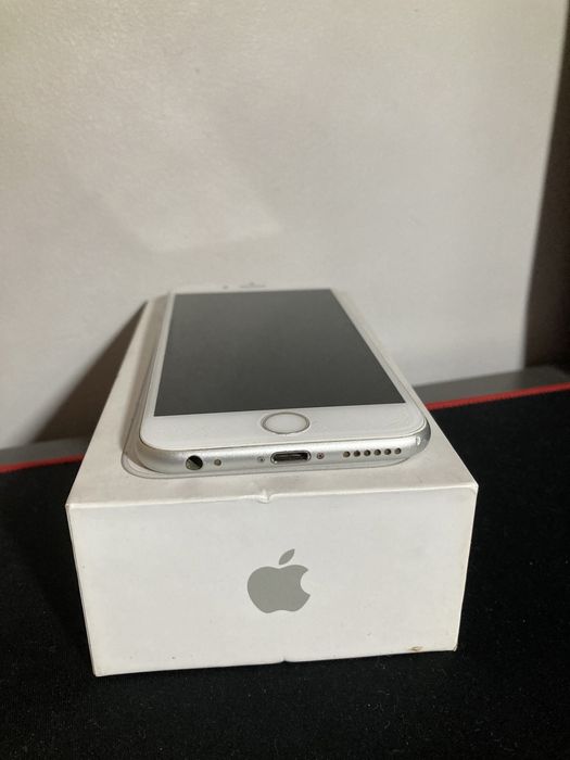 IPhone 6s srebrny