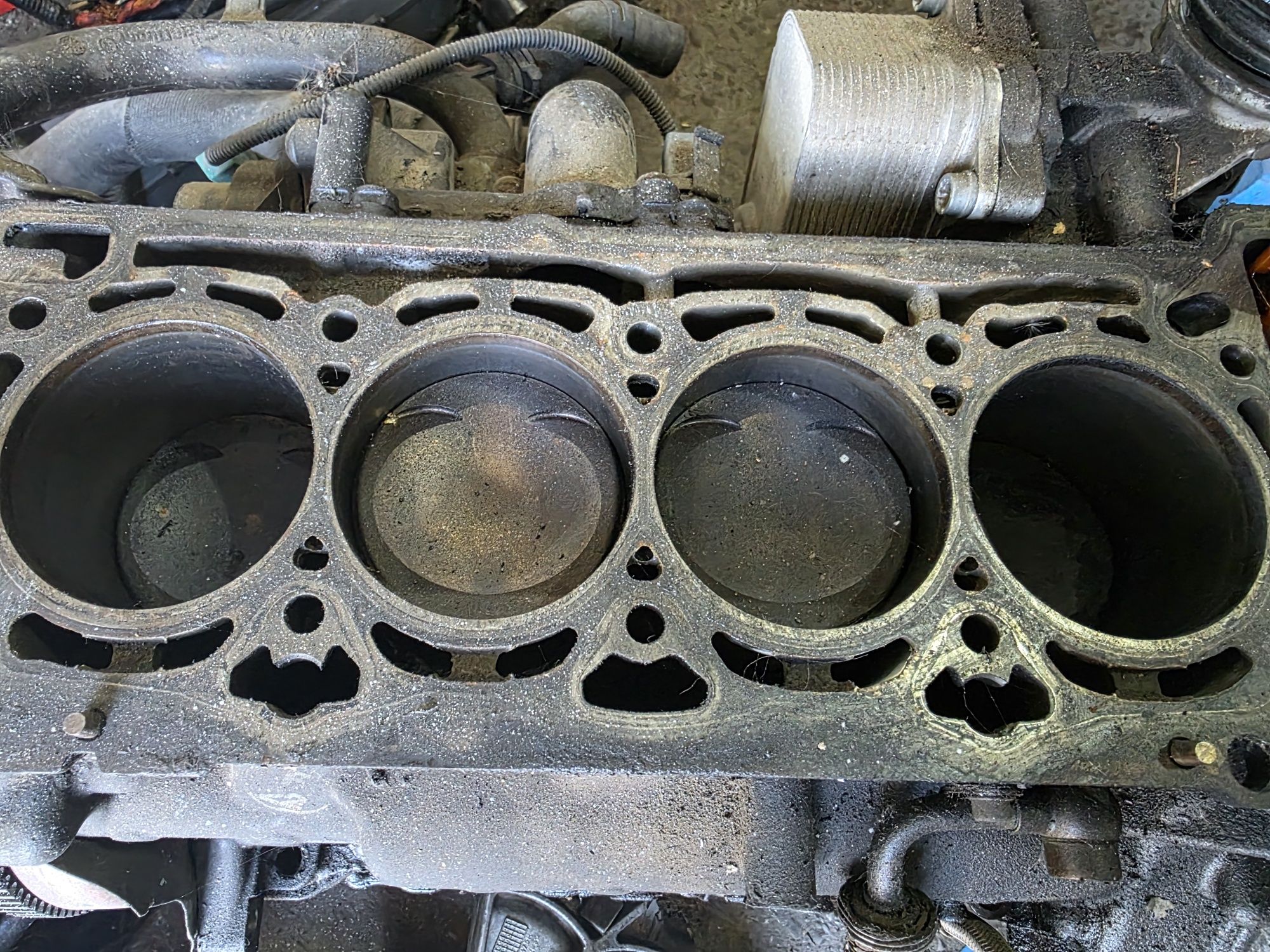 1.8 tfsi 2.0tsi Blok Wał korbowy tłoki
