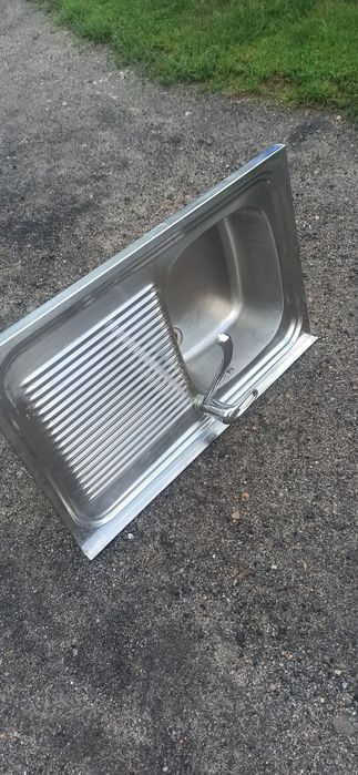 Zlewozmywak z baterią i syfonem