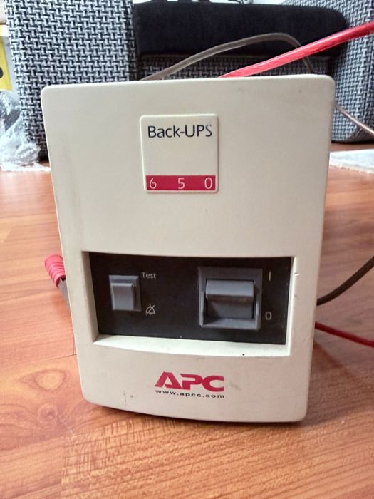 Інвертор ДБЖ APC Back-UPS 650