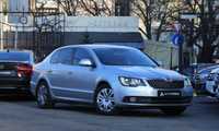 Офіційна Skoda SuperB 2013 року.