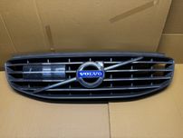 Grill atrapa Volvo XC60  lift radar