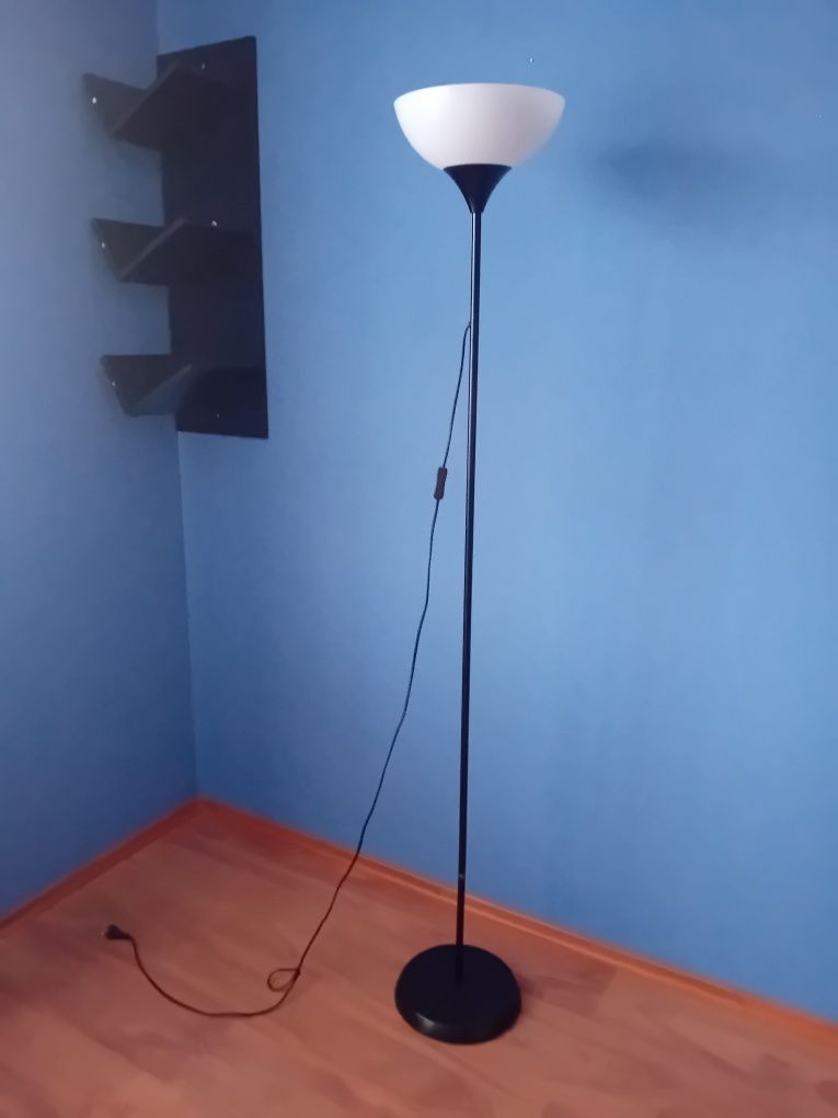 Lampa  stojąca wysoka