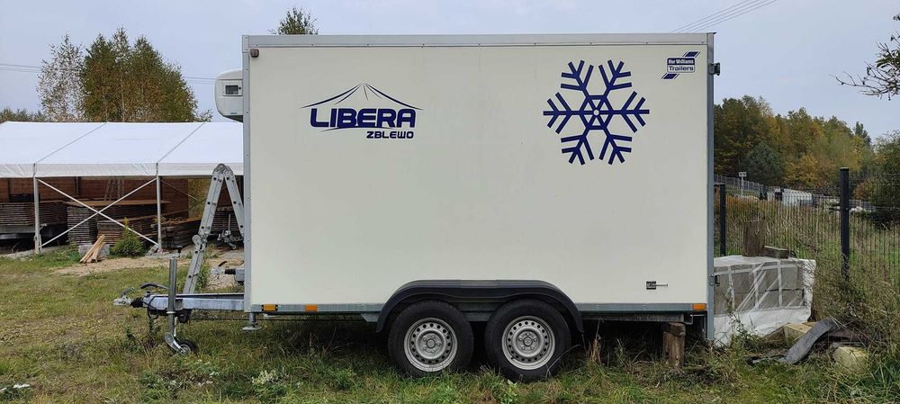 Mobilna chłodnia cateringowa wynajem przyczepka
