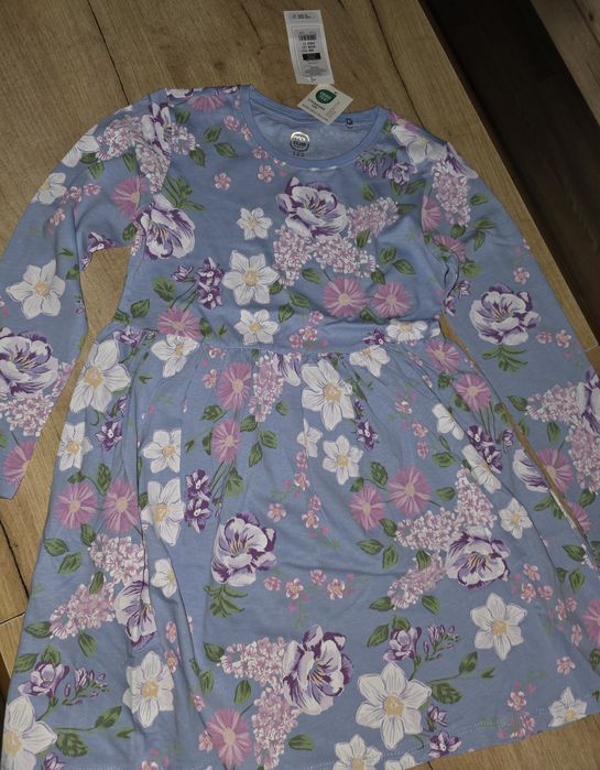 Nowa piekna niebieska w kwiaty sukienka Smyk