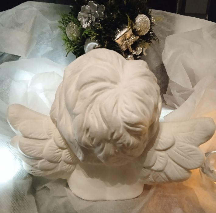 Popiersie '' Zamyślony Aniołek "