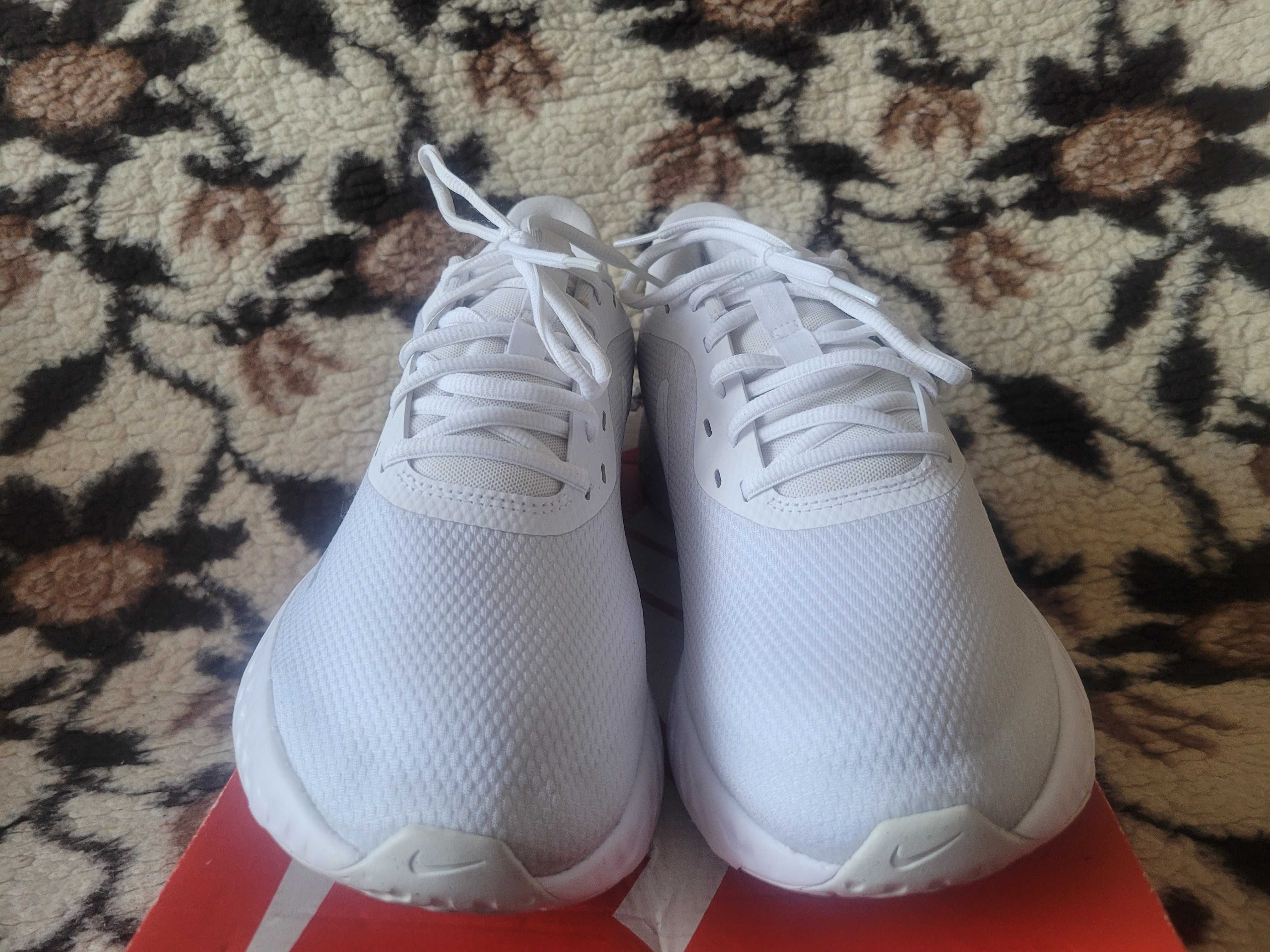 Mega sport lekkie buty do biegania Nike Revolution 5 r.45 świetny stan