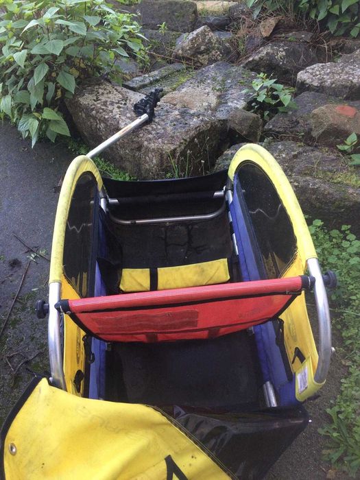 Atrelado de bicicleta para crianças BURLEY.