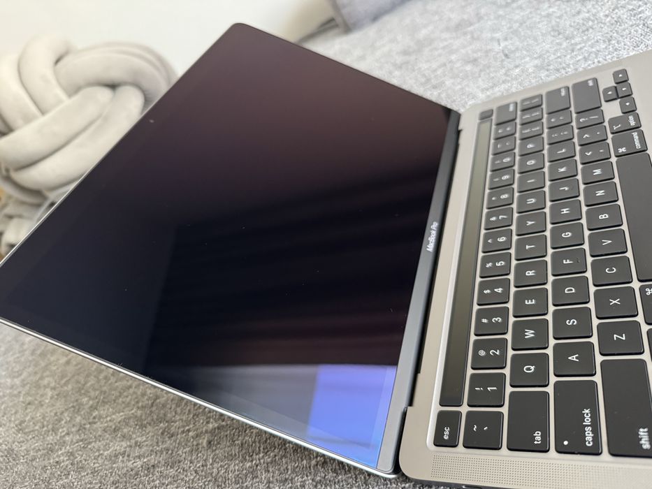 MacBook Pro 13” M2 / Touch Bar /8GB/256GB / Space Grey - Stan Jak Nowy