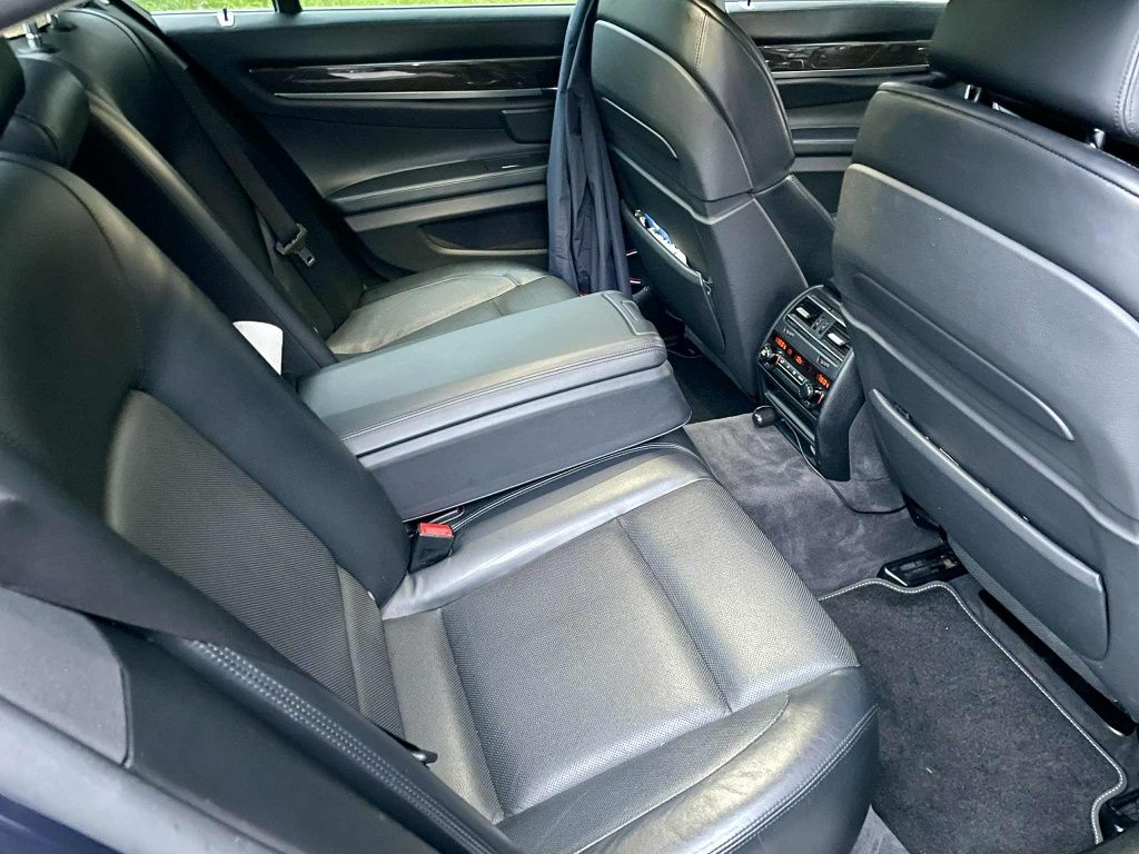 Witam sprzedam lub zamienię  bmw 740d
