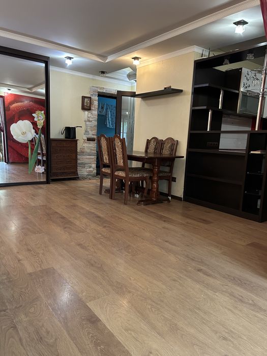 Продаж євро 2 кімнатної квартири з ремонтом! Чудова локація!