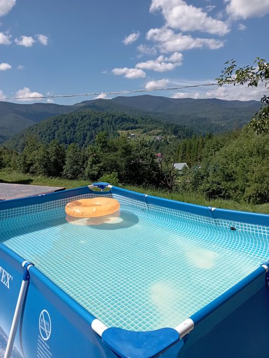 Будинок відпочинку "МЕЛОДІЯ КАРПАТ" і Карпатський чан