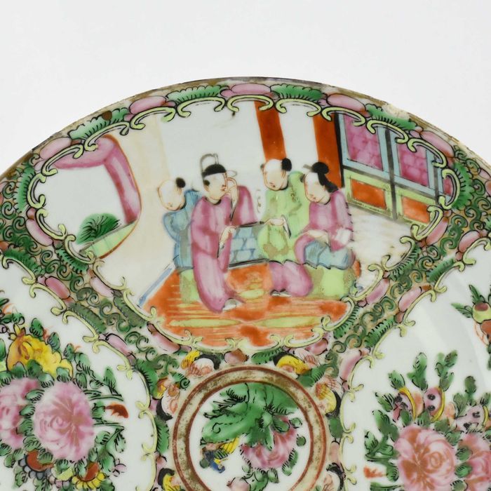 Prato em Porcelana da China decoração Mandarim, séc. XIX