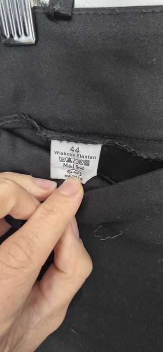 Czarne spodnie cygaretki damskie 44 M&J Styl