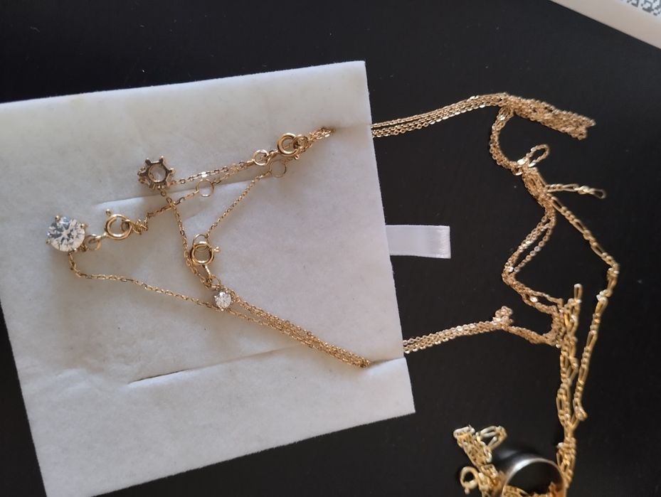 3 Colares  de ouro 19.2 k e zircônias