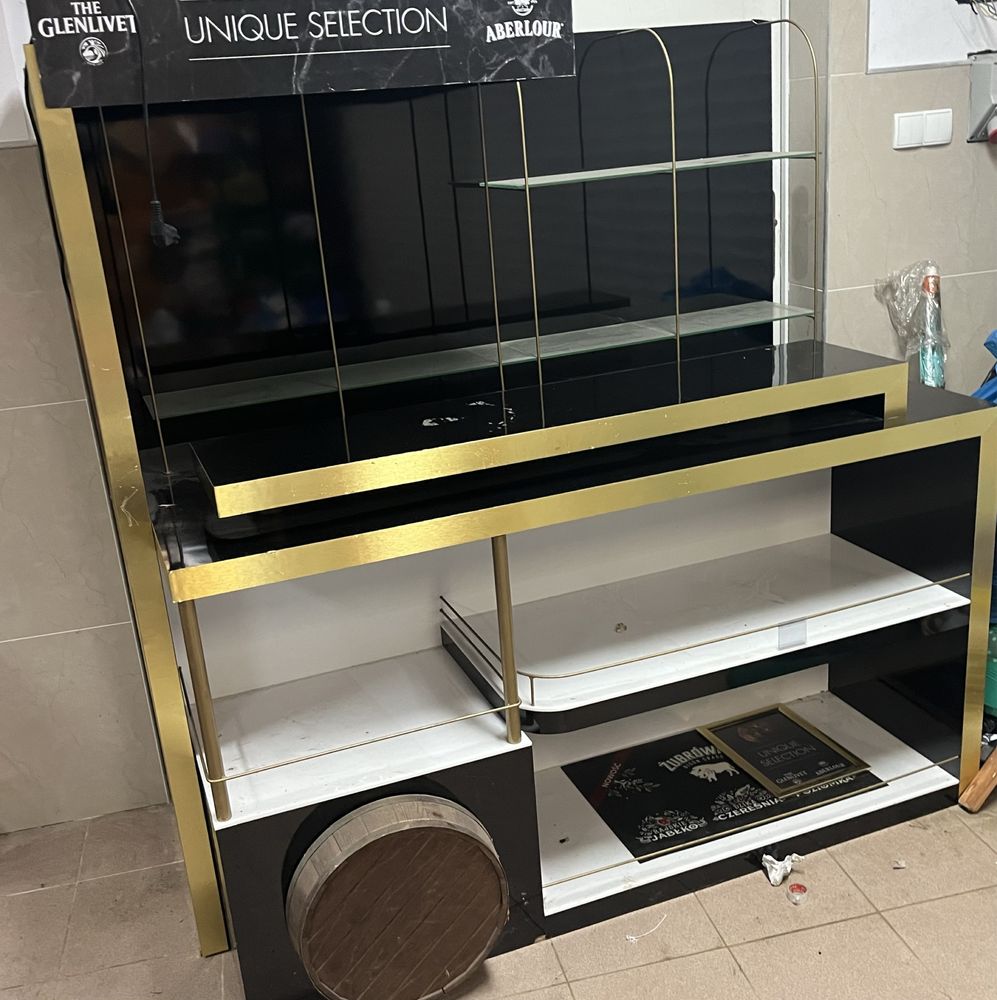 Barek ekspozycja stand wystawka do alkoholu