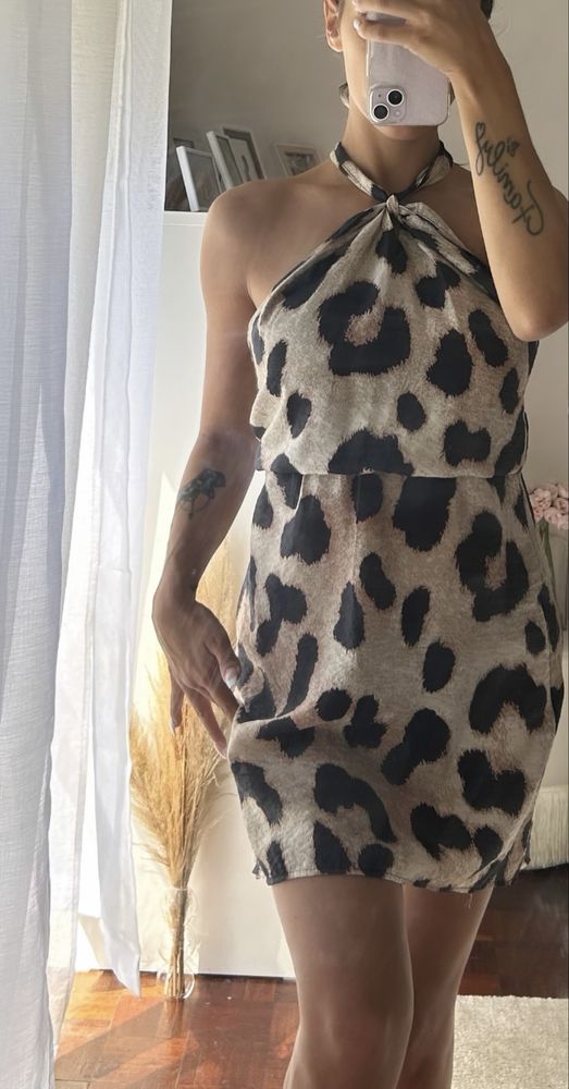 Vestido curto tigresa