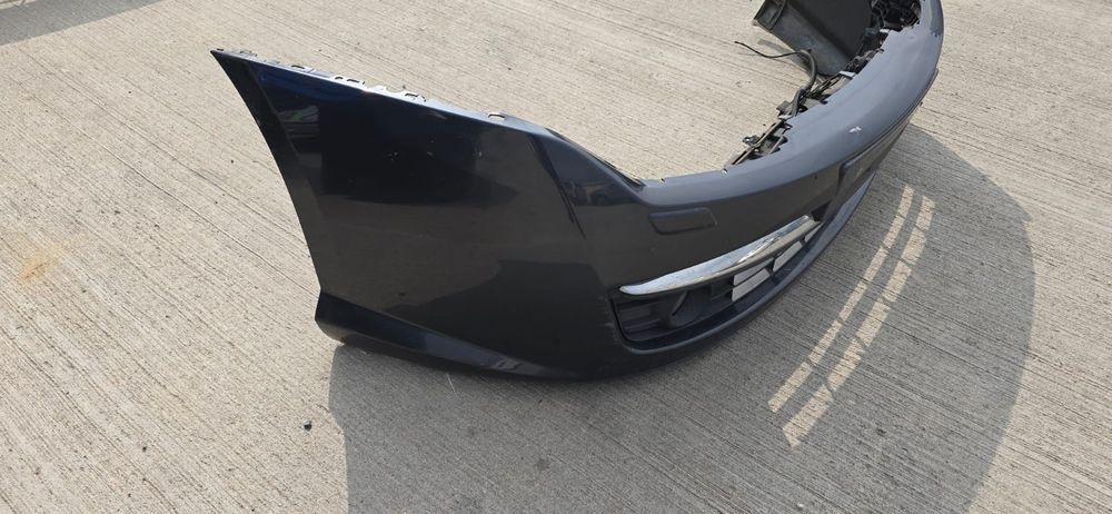 Zderzak przedni Renault Laguna III